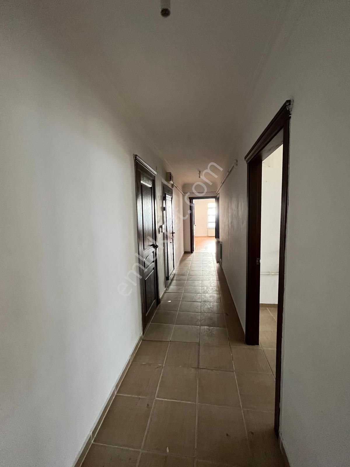 Bilgen Vatan'dan Bağlarbaşı Merkez'de Katta Bu Fiyata Son Daireler 1. Kat 3+1 Satılık Daire - Görsel 19