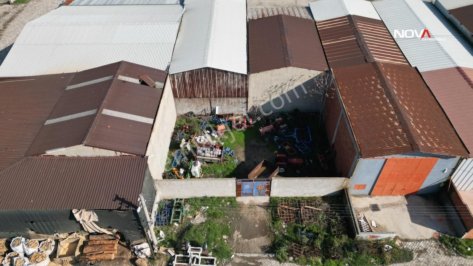 Nova'dan Koşukırında Merkezi Konumda 348m2 Sanayi Arsası Satılık - Görsel 7