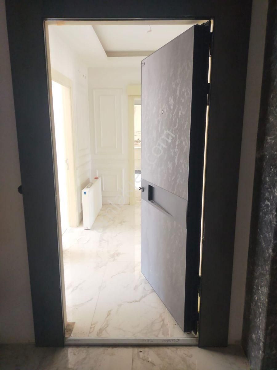 Bahçelievlerde Geniş Önü Açık 3.5+1 Sıfır Daire - Görsel 4