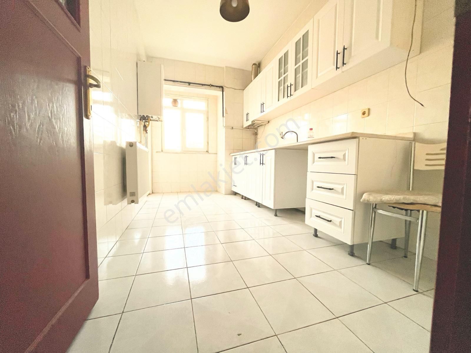 Kiralık Daire Pendik Esenyalı Mahallesi