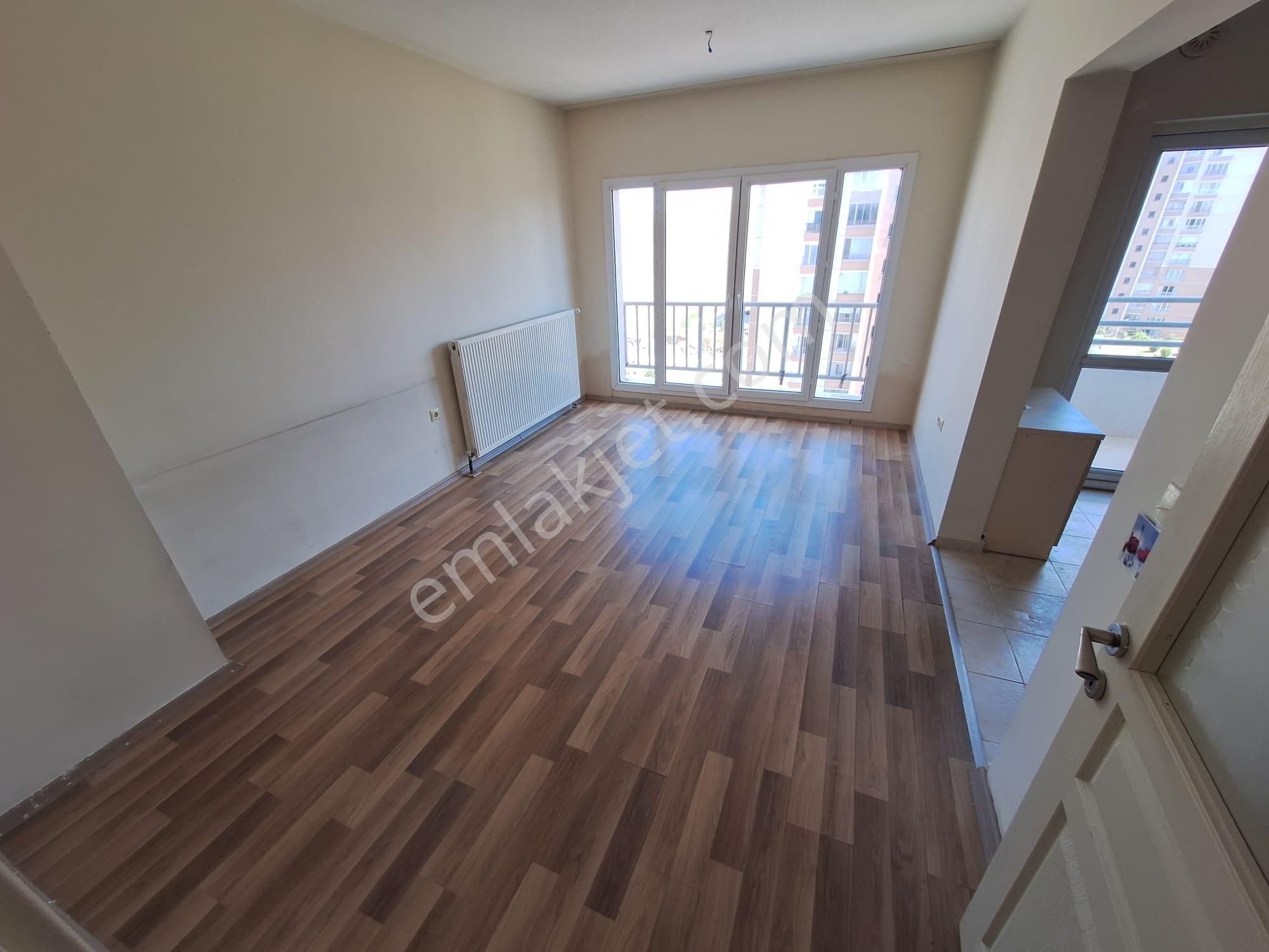 2. Bölge Migros Karşısı En Üst Kat