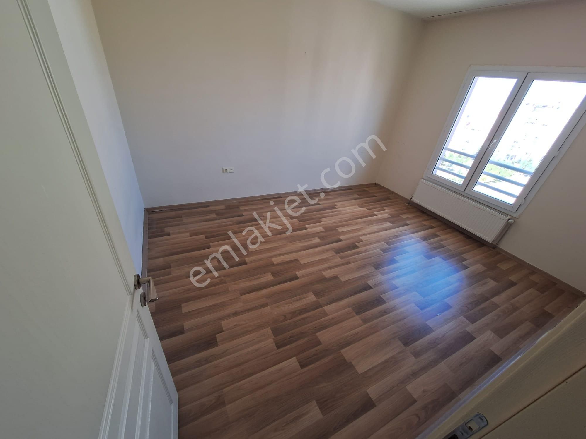 2. Bölge Migros Karşısı En Üst Kat - Görsel 4