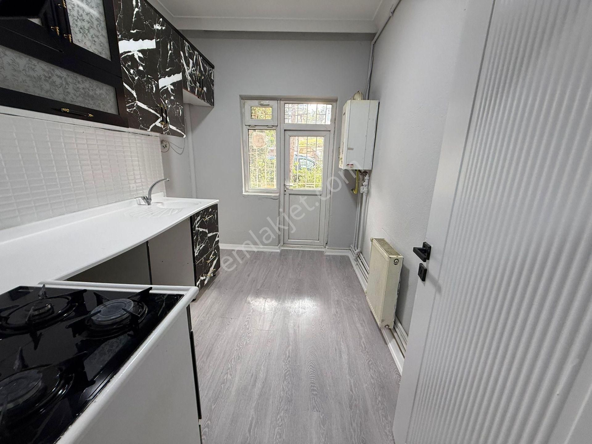 Bilgen Vatan'dan Tepebaşı Diş Hastahane Dibinde Giriş Kat Lüks Yapılı Masrafsız 3+1 Satılık Daire