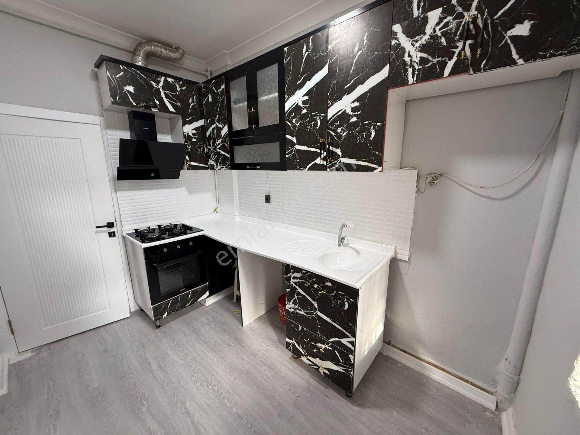 Bilgen Vatan'dan Tepebaşı Diş Hastahane Dibinde Giriş Kat Lüks Yapılı Masrafsız 3+1 Satılık Daire - Görsel 5