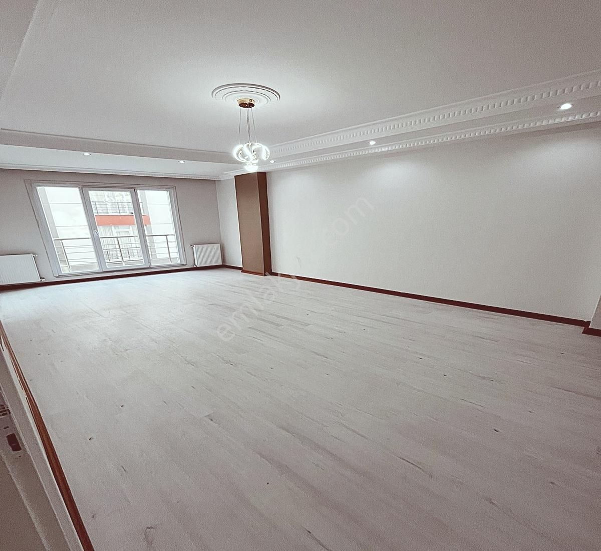 Acillllll Esenyurt Aşiret Dairesi 3+1 140m² Geniş Aile Dairesi