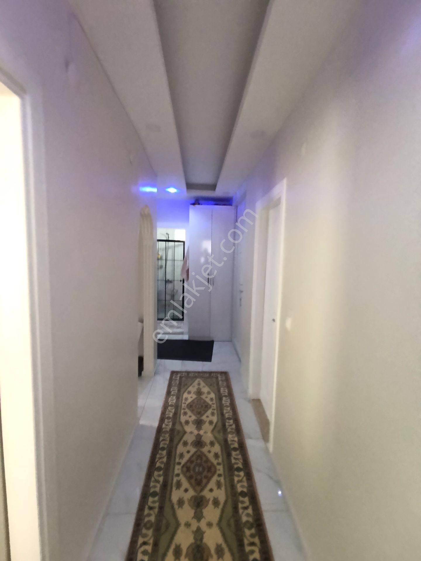 Dutlubahçe Mahallesinde Gazi Bulvarı Yakını , Masrafsız , Tadilatlı 2+1 Satılık Daire - Görsel 10