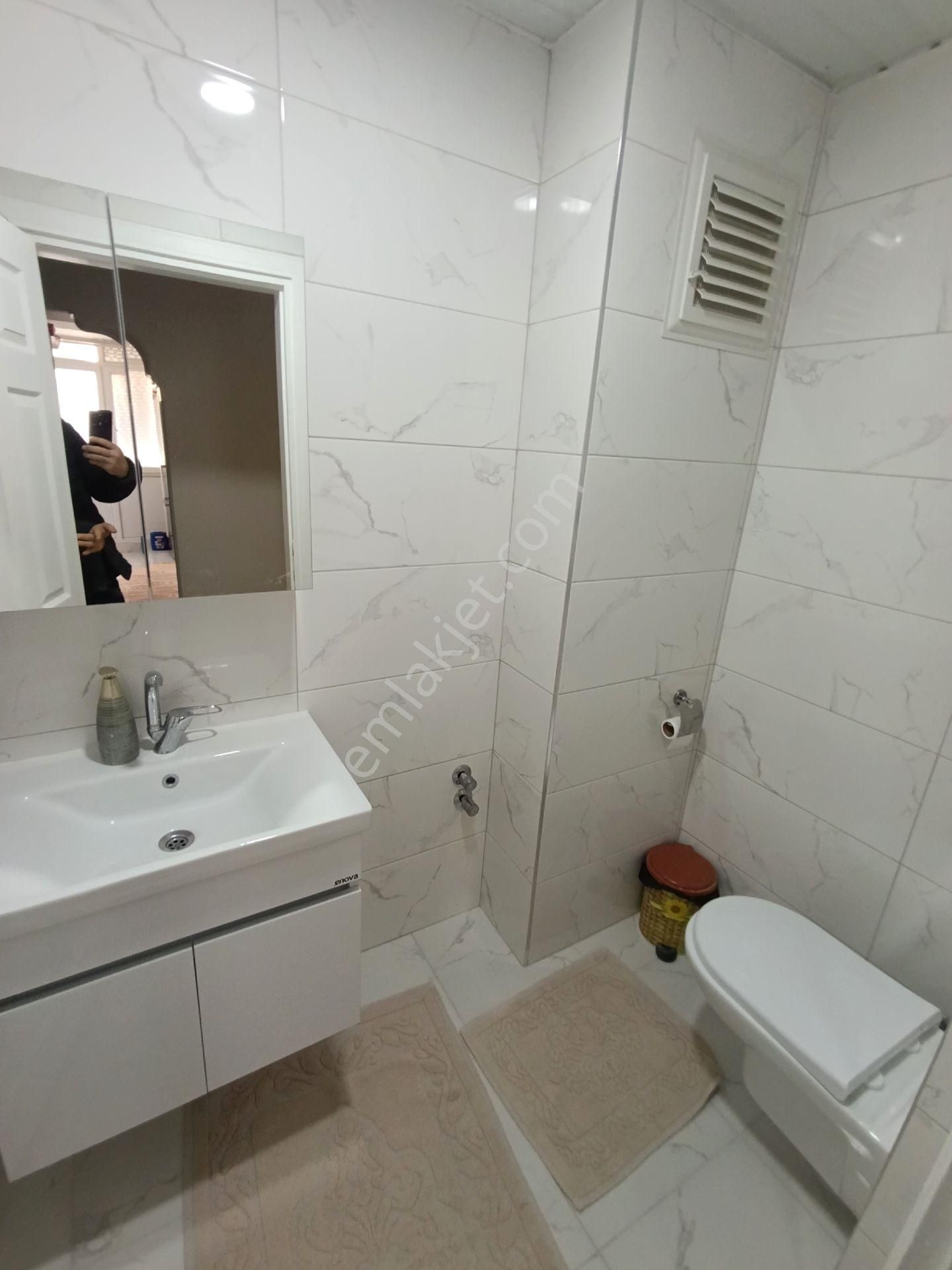 Dutlubahçe Mahallesinde Gazi Bulvarı Yakını , Masrafsız , Tadilatlı 2+1 Satılık Daire - Görsel 26