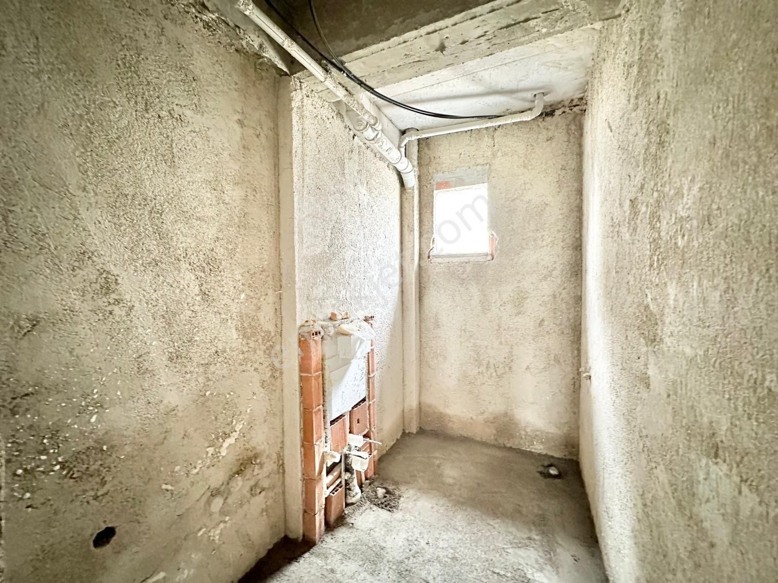 M.akif Ersoy'da Satılık Havuzlu Asansörlü Lüx 2+1 Sıfır Daire ! - Görsel 15