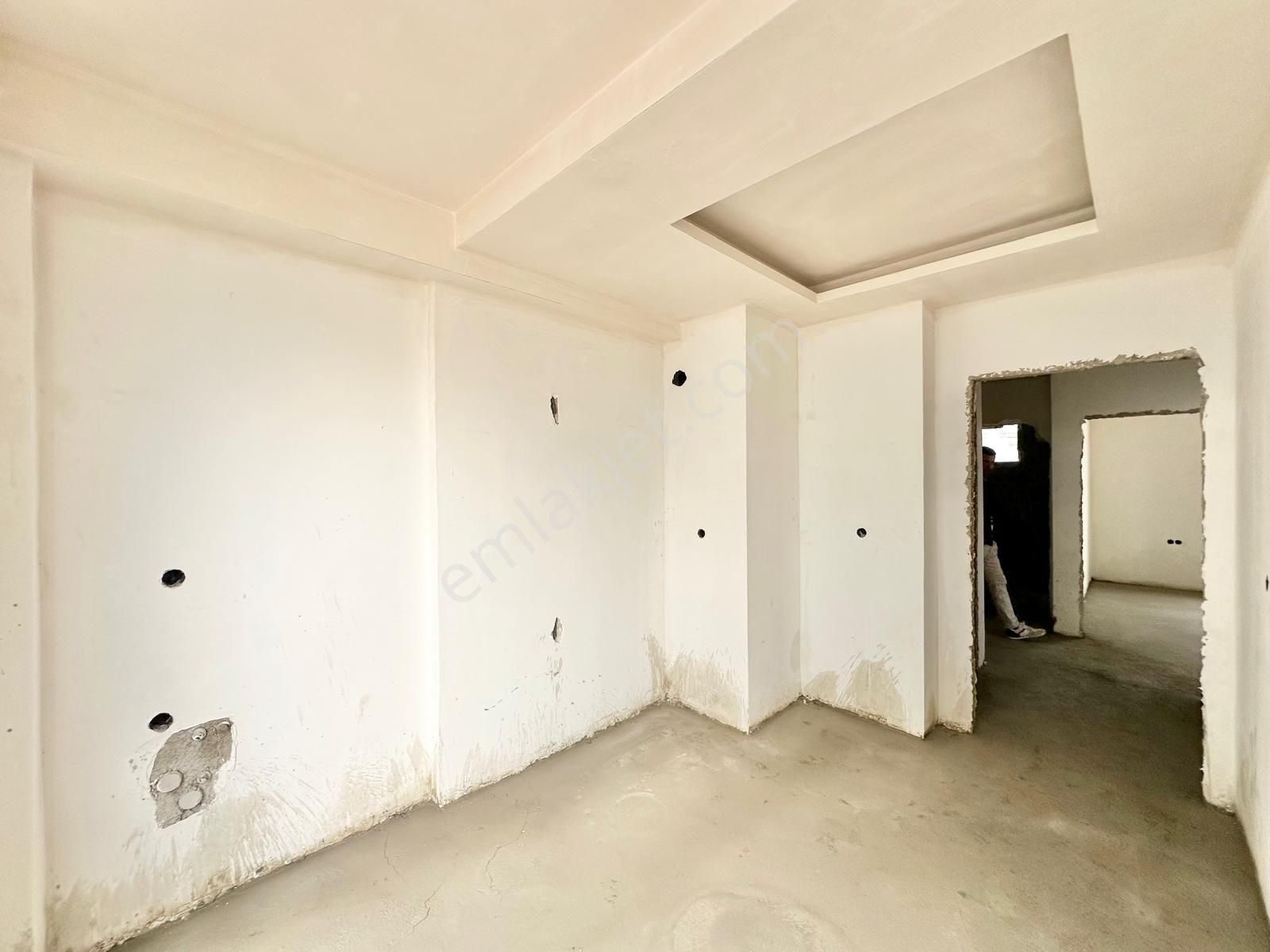 M.akif Ersoy'da Satılık Havuzlu Asansörlü Lüx 2+1 Sıfır Daire ! - Görsel 10