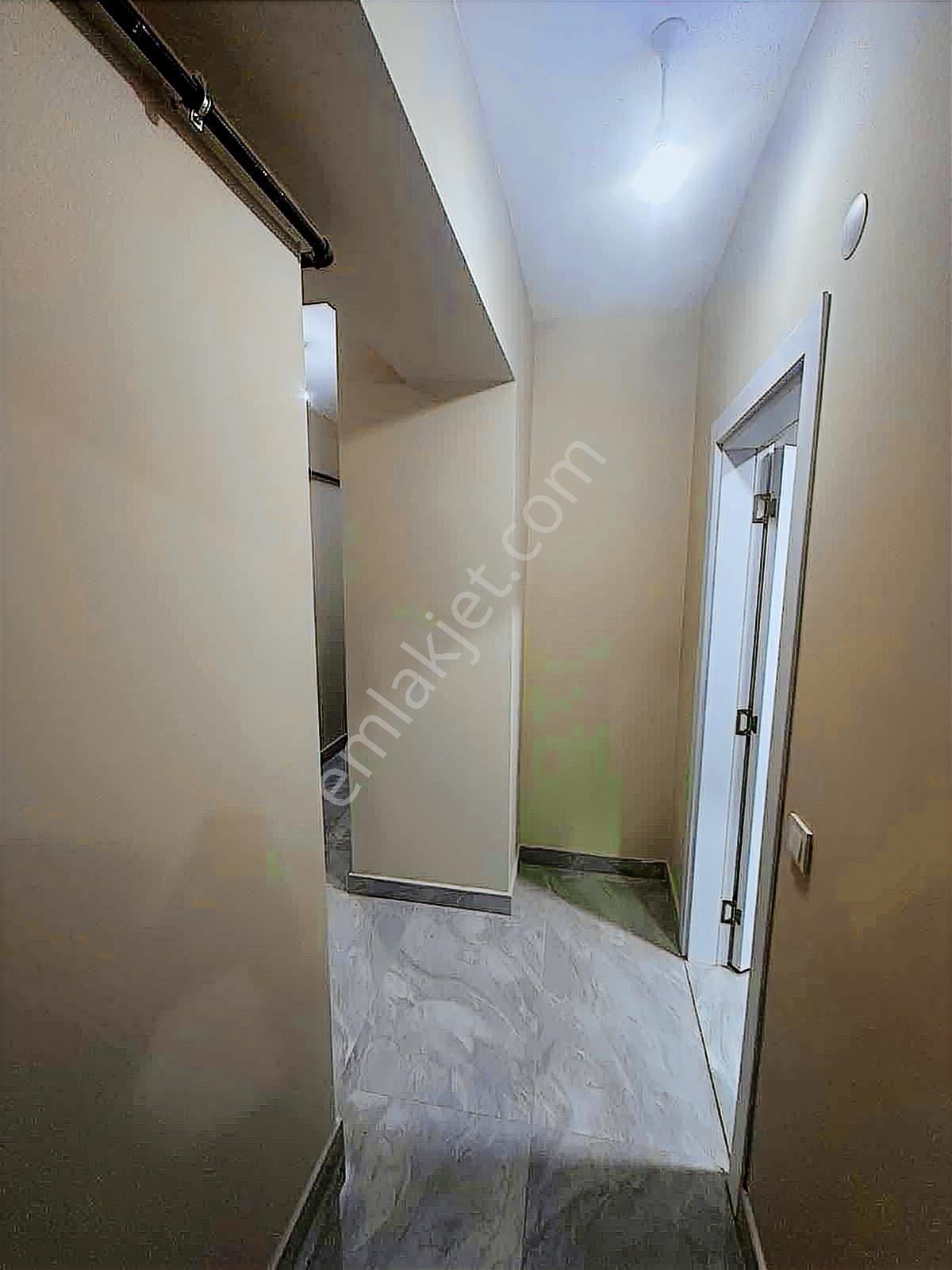 Sarıyer Cumhuriyet Mahallesin'de 2+1 Sıfır Daire - Görsel 18