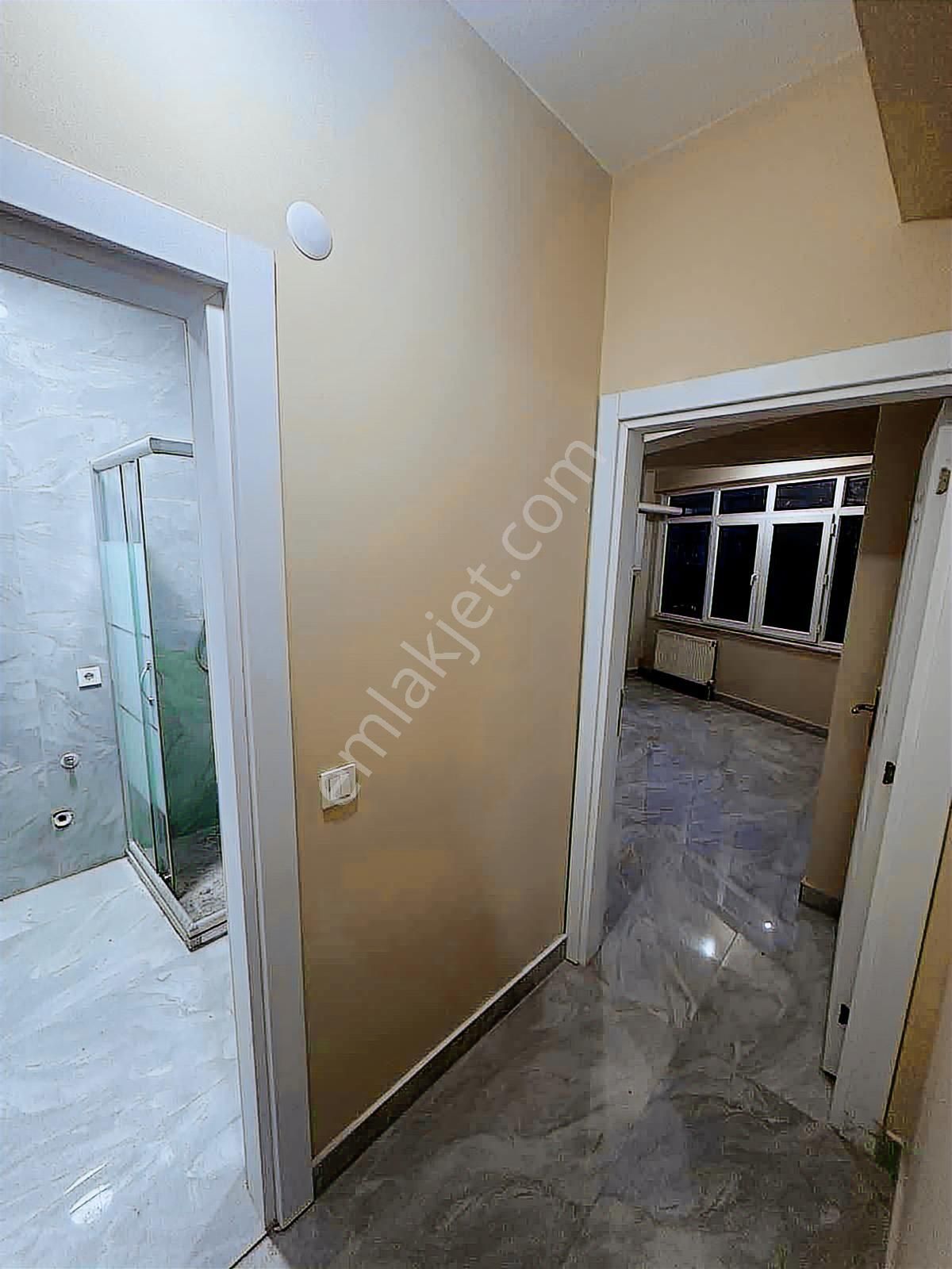 Sarıyer Cumhuriyet Mahallesin'de 2+1 Sıfır Daire - Görsel 23