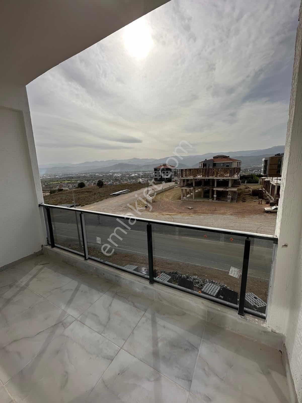 Bera Gayrimenkul'den Akhisar Paradise Sitesinde Satılık Daire