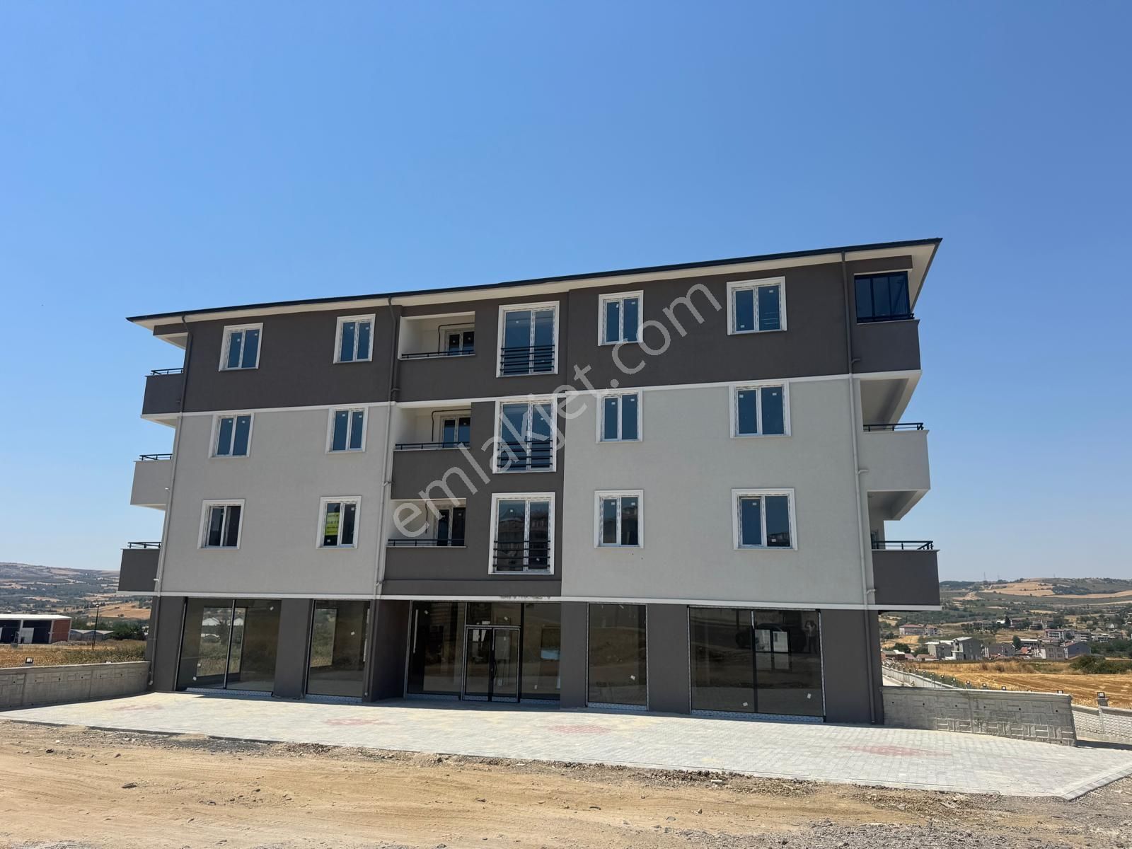 Tekirdağ Süleymanpaşa Karadeniz Mah Havuzlu Site İçerisinde Kiralık Sıfır Daire