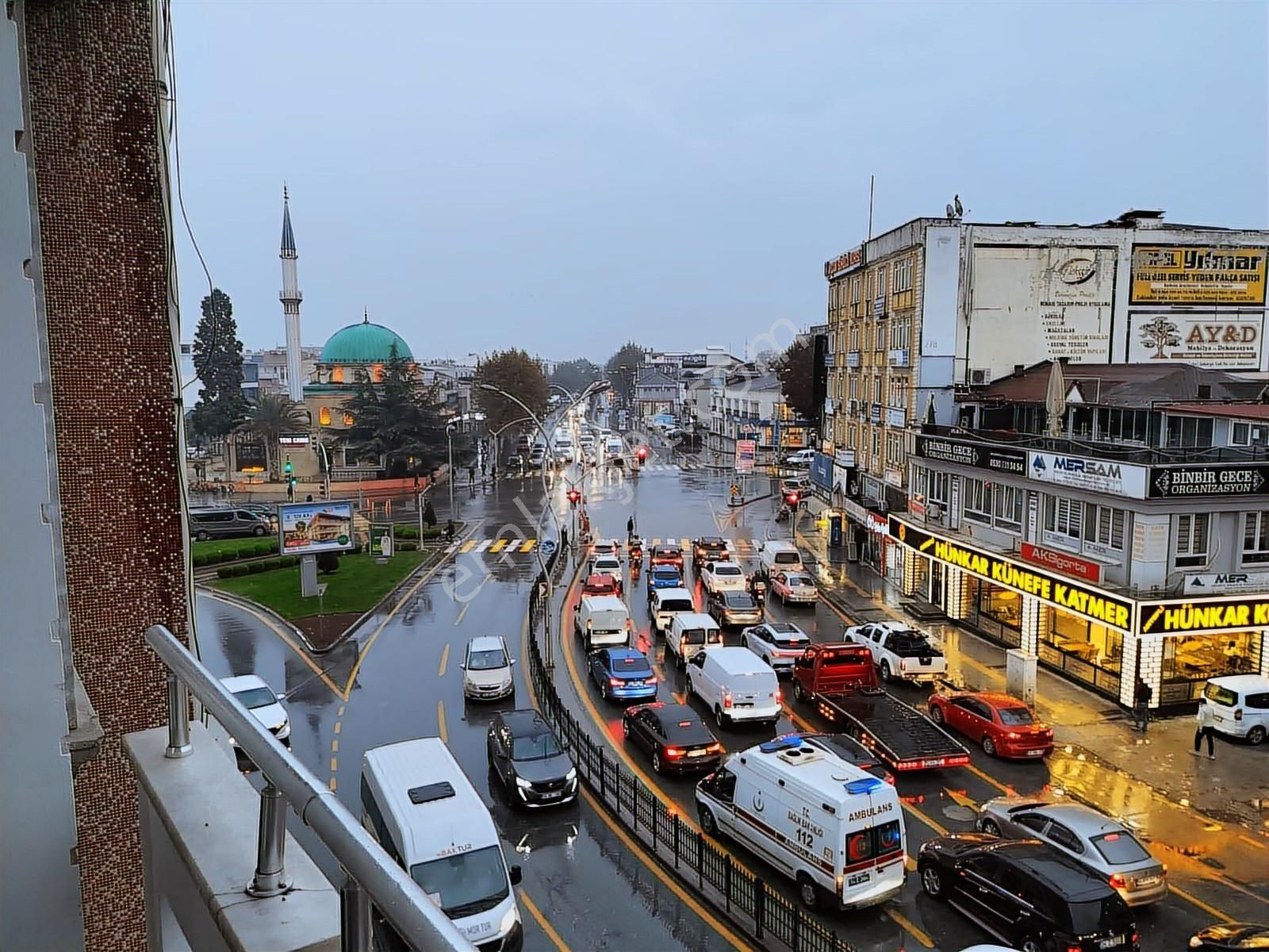 Yılmaz Mega'dan Yenicamide Kiralık 3+1 Daire