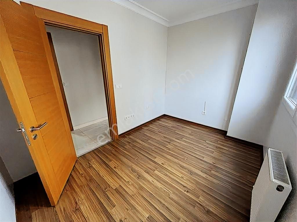 Feneryolu Minibüs Caddesi- Marmara Üniversite Karşısı 3+1 - Görsel 19