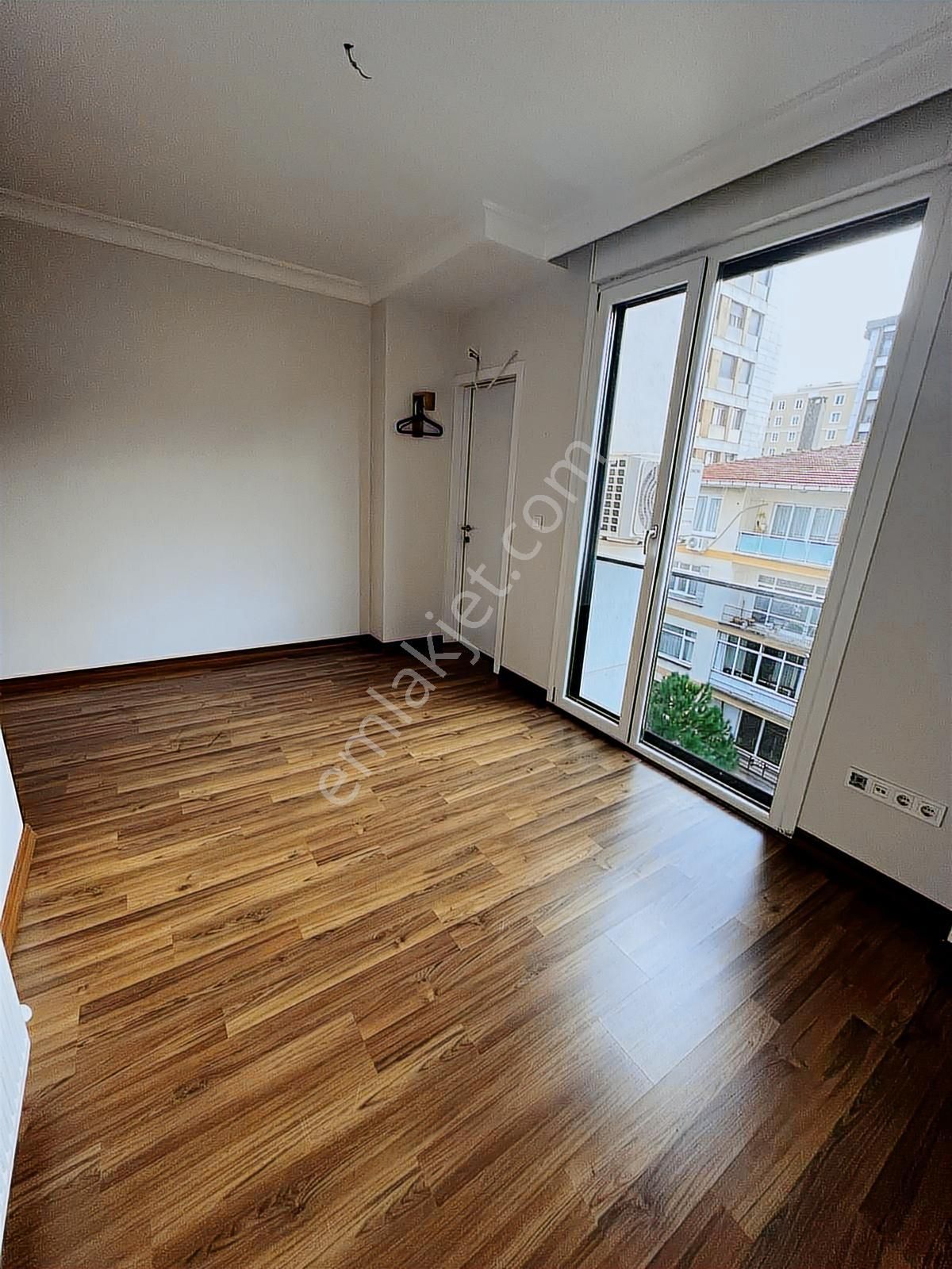 Feneryolu Minibüs Caddesi- Marmara Üniversite Karşısı 3+1 - Görsel 9