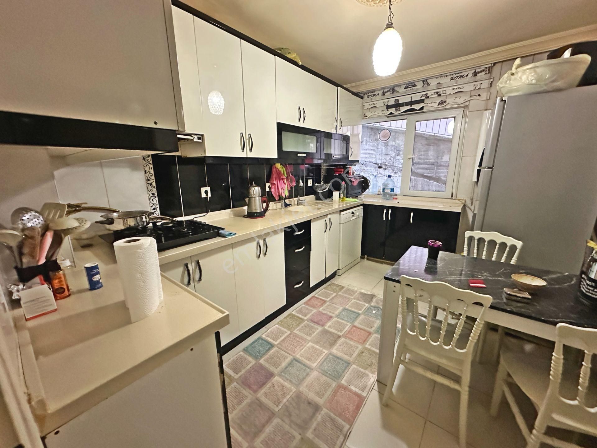 Şafaktepe Mahallesinde Merkezi Konumda Geniş 2+1 Satılık Daire - Görsel 5