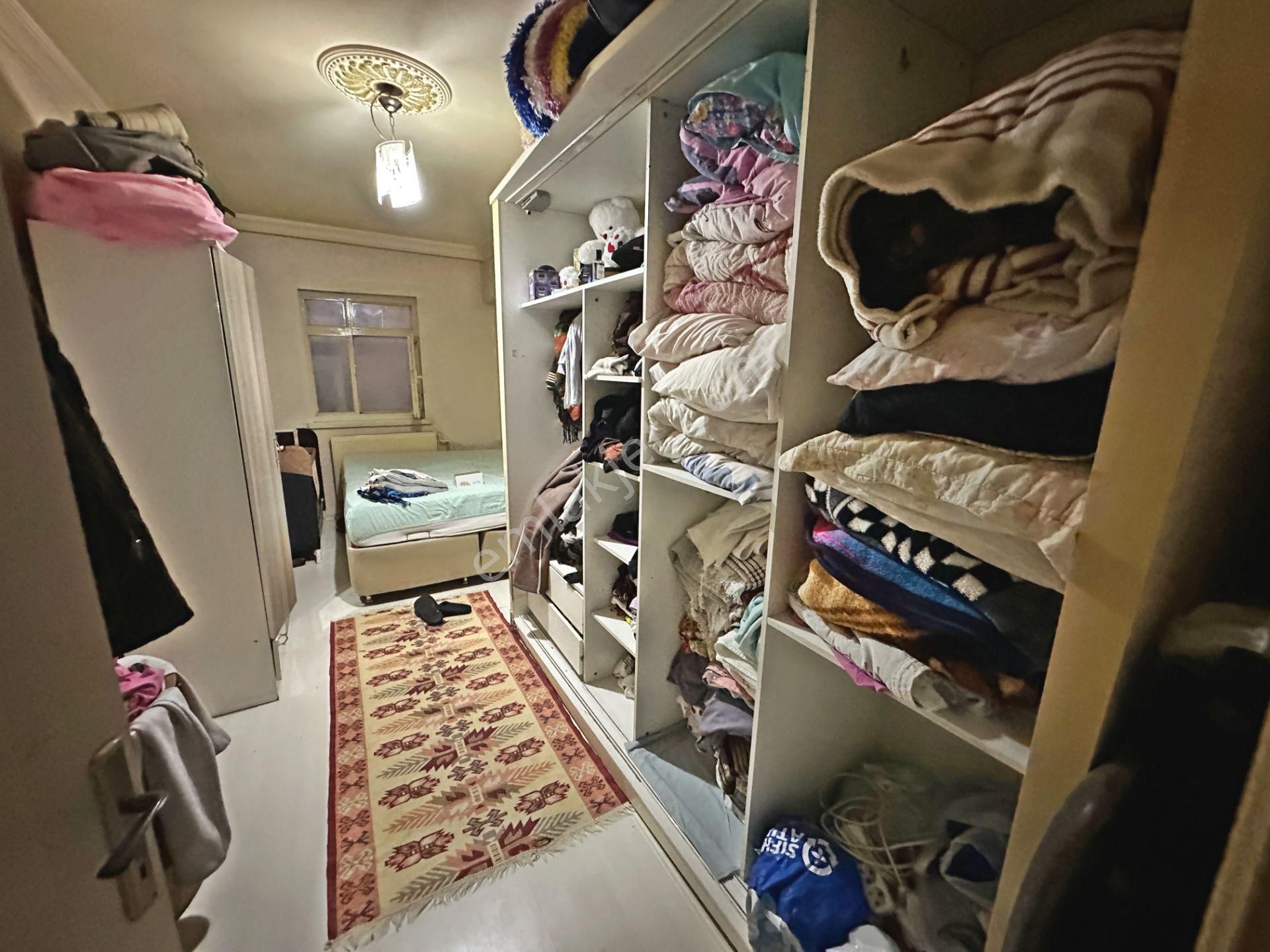 Şafaktepe Mahallesinde Merkezi Konumda Geniş 2+1 Satılık Daire - Görsel 15