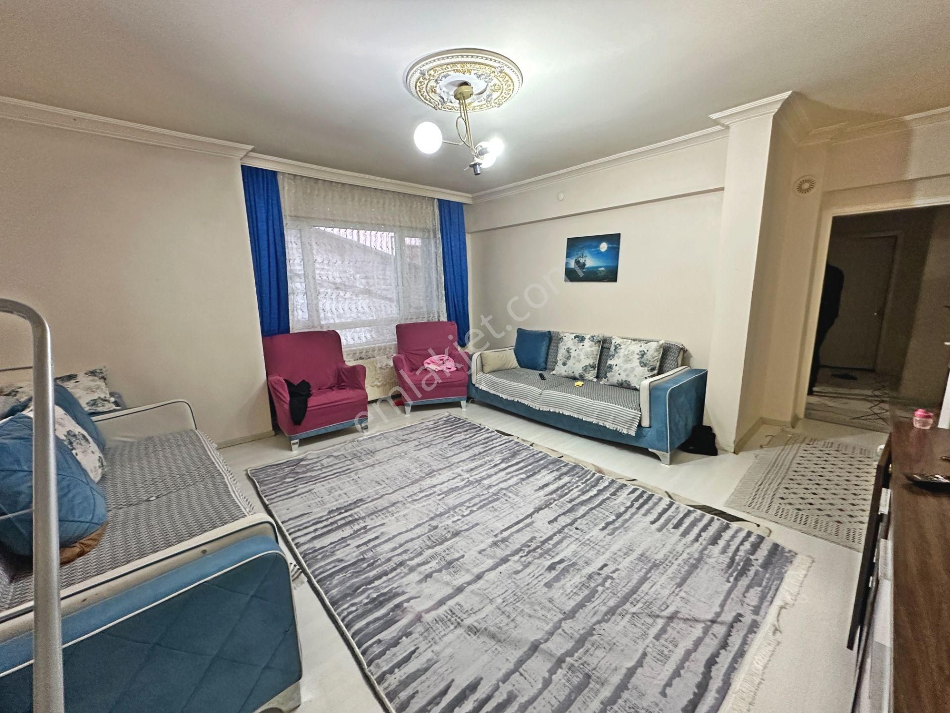 Şafaktepe Mahallesinde Merkezi Konumda Geniş 2+1 Satılık Daire - Görsel 2