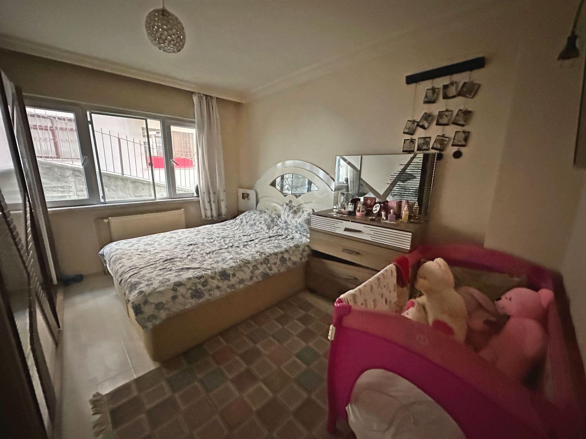 Şafaktepe Mahallesinde Merkezi Konumda Geniş 2+1 Satılık Daire - Görsel 11