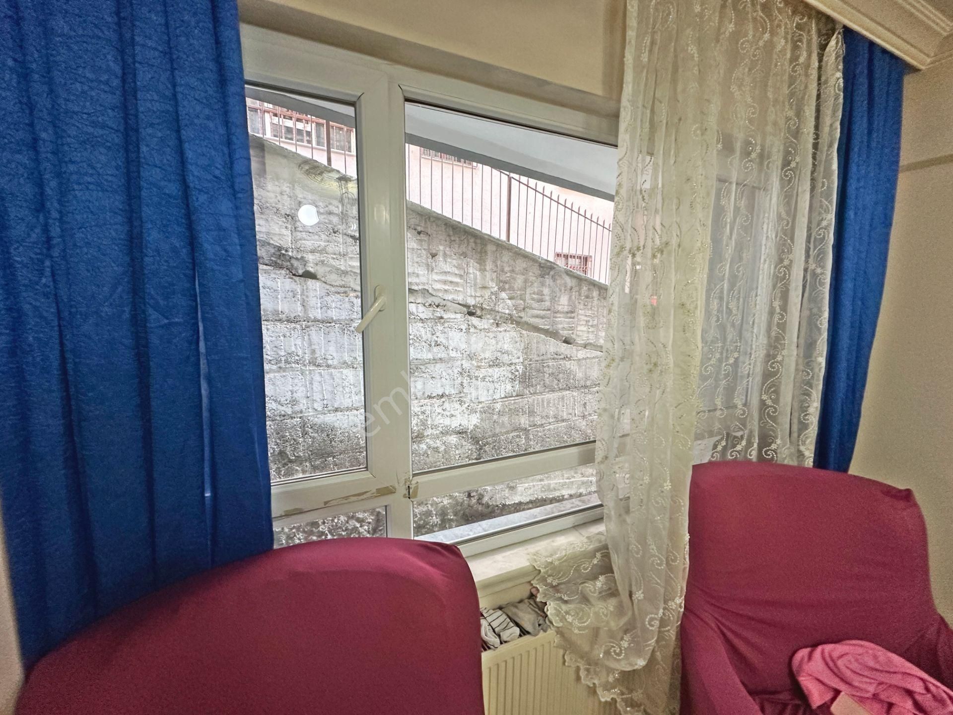 Şafaktepe Mahallesinde Merkezi Konumda Geniş 2+1 Satılık Daire - Görsel 3