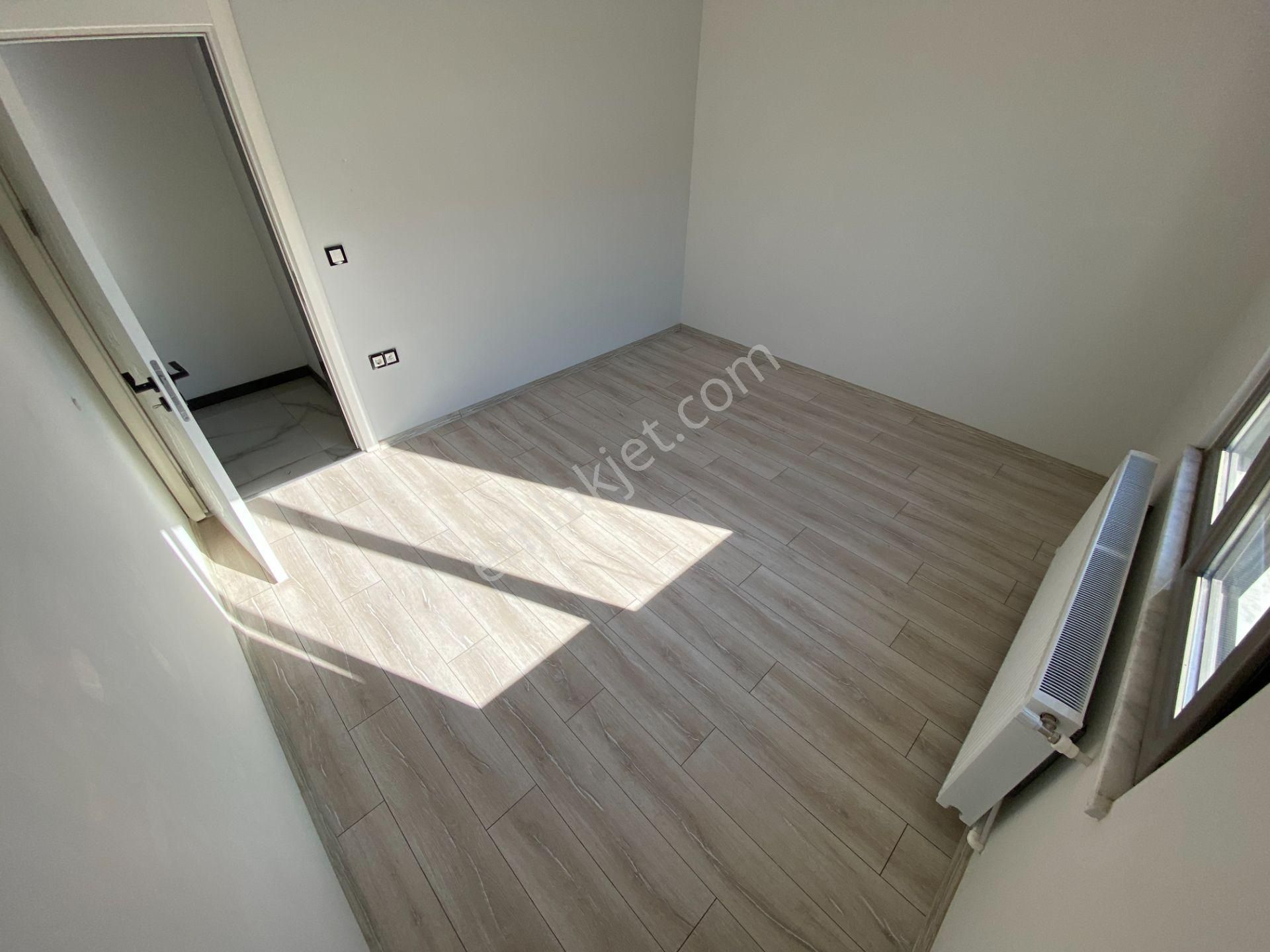 Mera Emlak Altınkumda Doğalgazlı Asansörlü Fırsat 2+1 95m2 Daire - Görsel 12