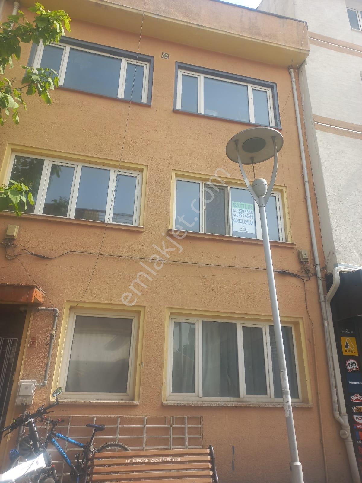 İstiklal Mahallesi Çarşı Merkezinde 3+1 Satılık Daire ️ - Görsel 2