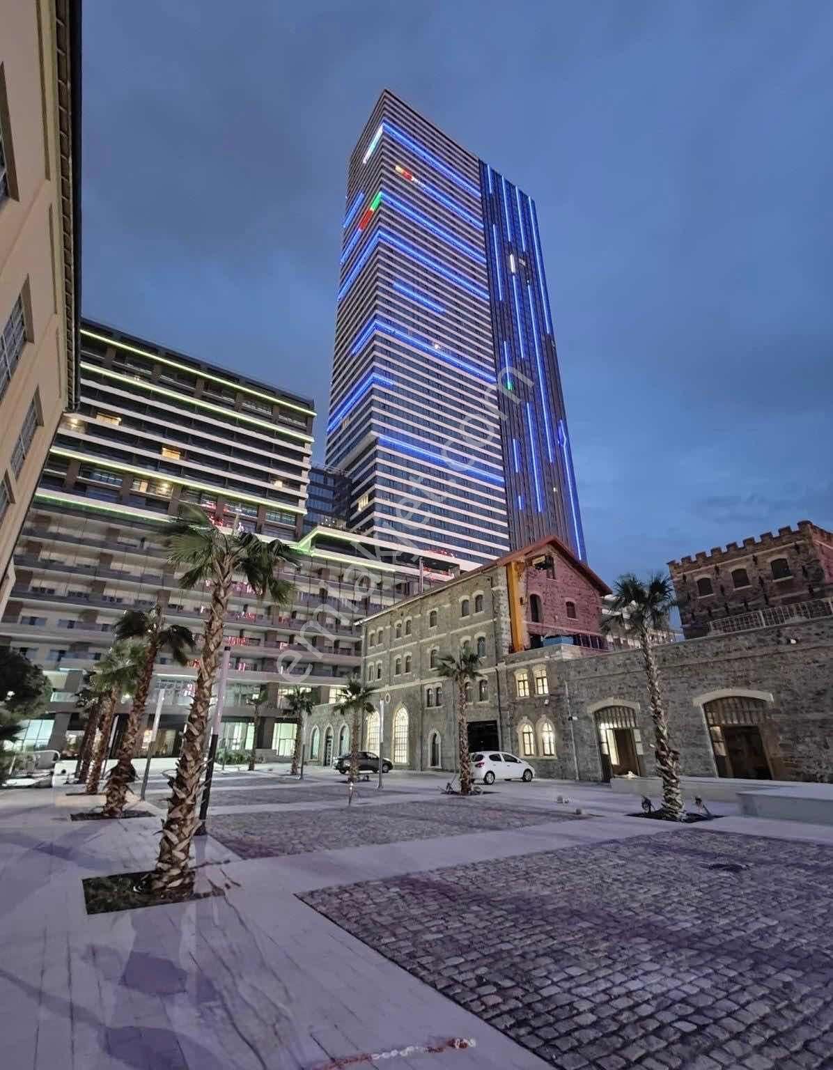 Mahall Bomonti Deniz Manzaralı Balkonlu Kiralık 1+0 Rezidans