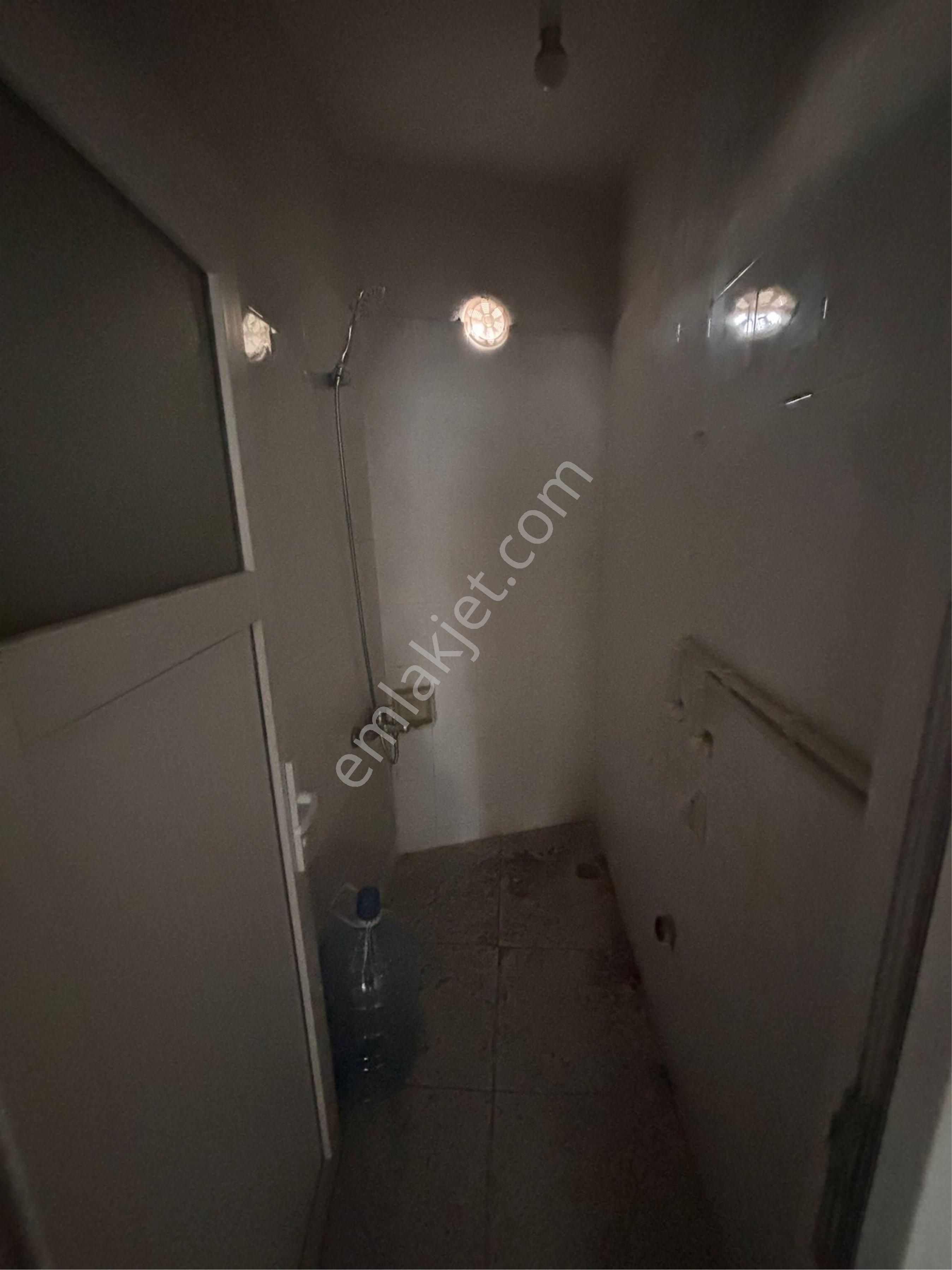 Söğütlüçeşme De 2+1 Balkonlu Ara Kat - Görsel 16