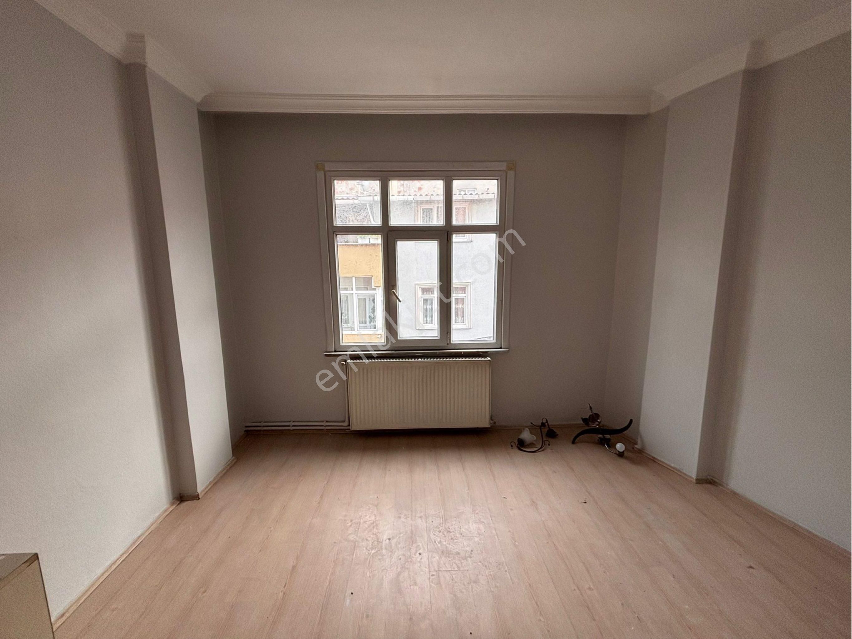 Söğütlüçeşme De 2+1 Balkonlu Ara Kat - Görsel 5