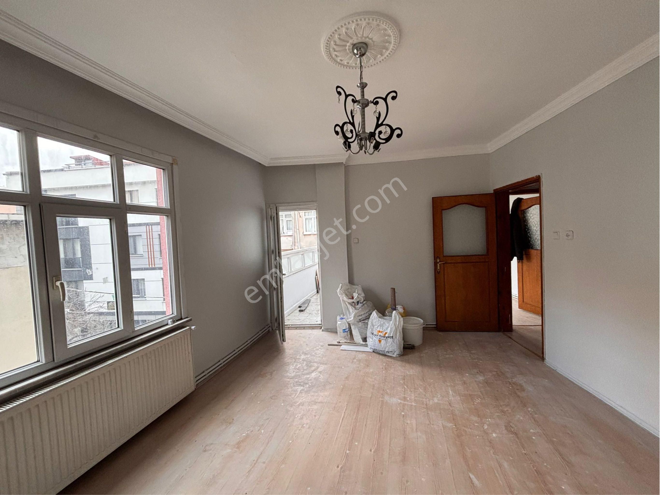 Söğütlüçeşme De 2+1 Balkonlu Ara Kat - Görsel 30