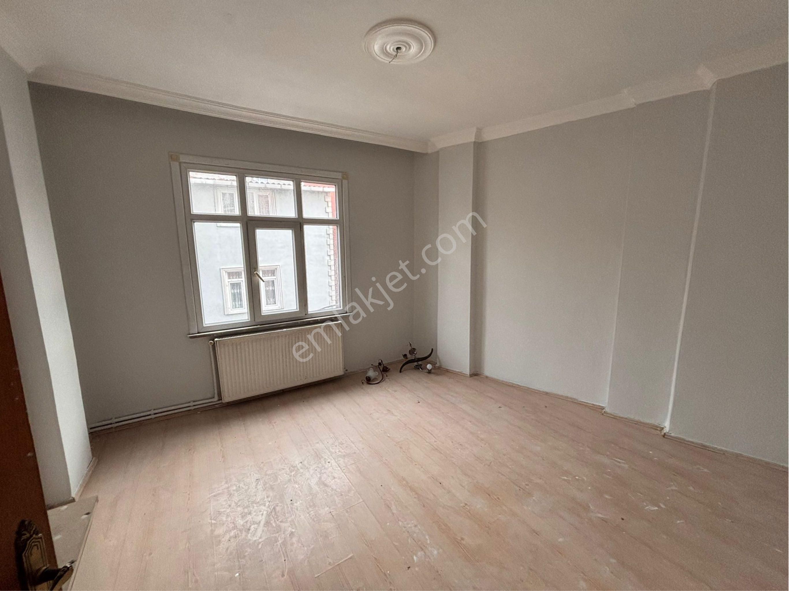 Söğütlüçeşme De 2+1 Balkonlu Ara Kat - Görsel 9