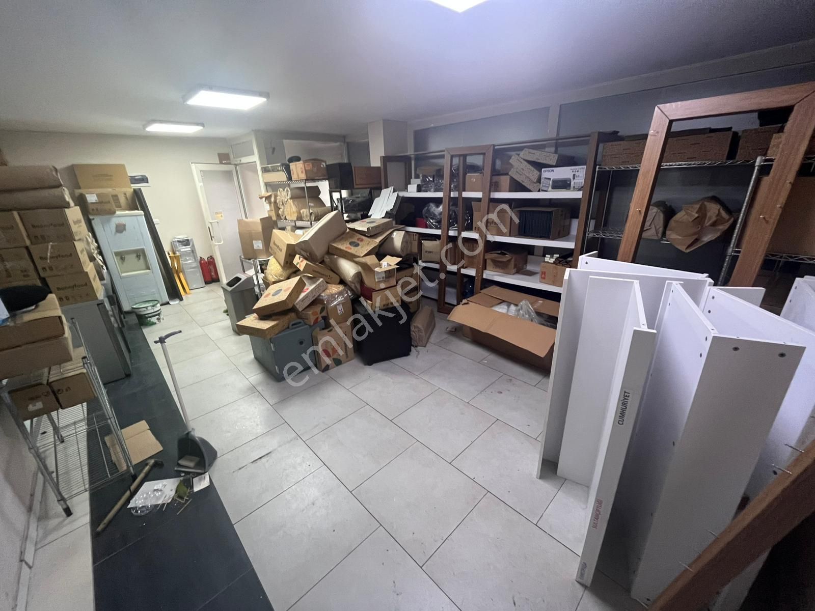 Özgür İnşaat'tan İsmetpaşa Mah'de Kiralık Y.giriş Dükkan 185m2 - Görsel 23