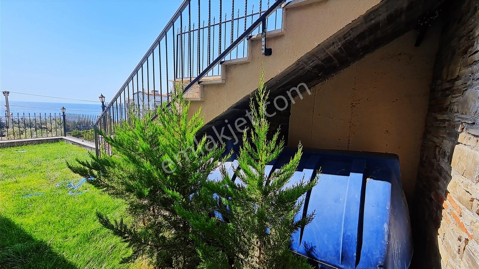 Pelitıöy'de Tam Müstakil Denize Sıfır Satılık Villa - Görsel 16