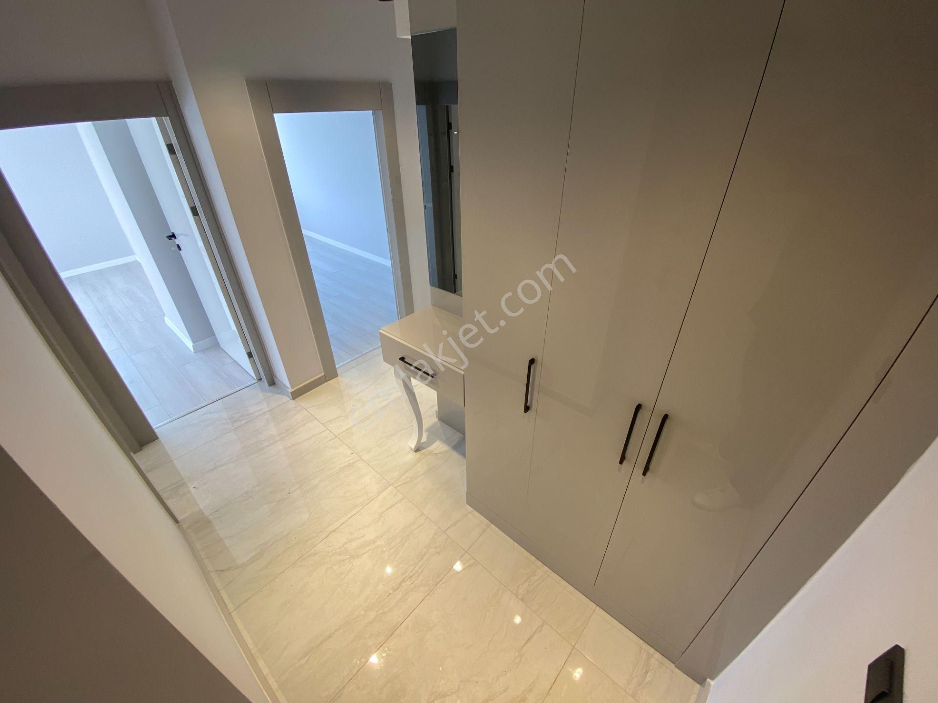 ▀▄mera Emlaktan Akçayda İçi Full Yapılı Merkezi 2+1 100m2 Daire - Görsel 11