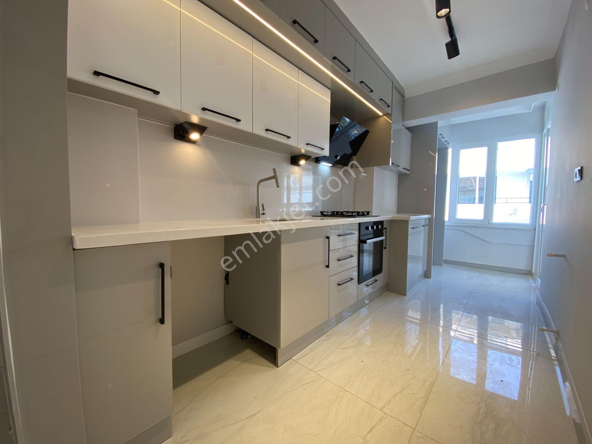 ▀▄mera Emlaktan Akçayda İçi Full Yapılı Merkezi 2+1 100m2 Daire - Görsel 4