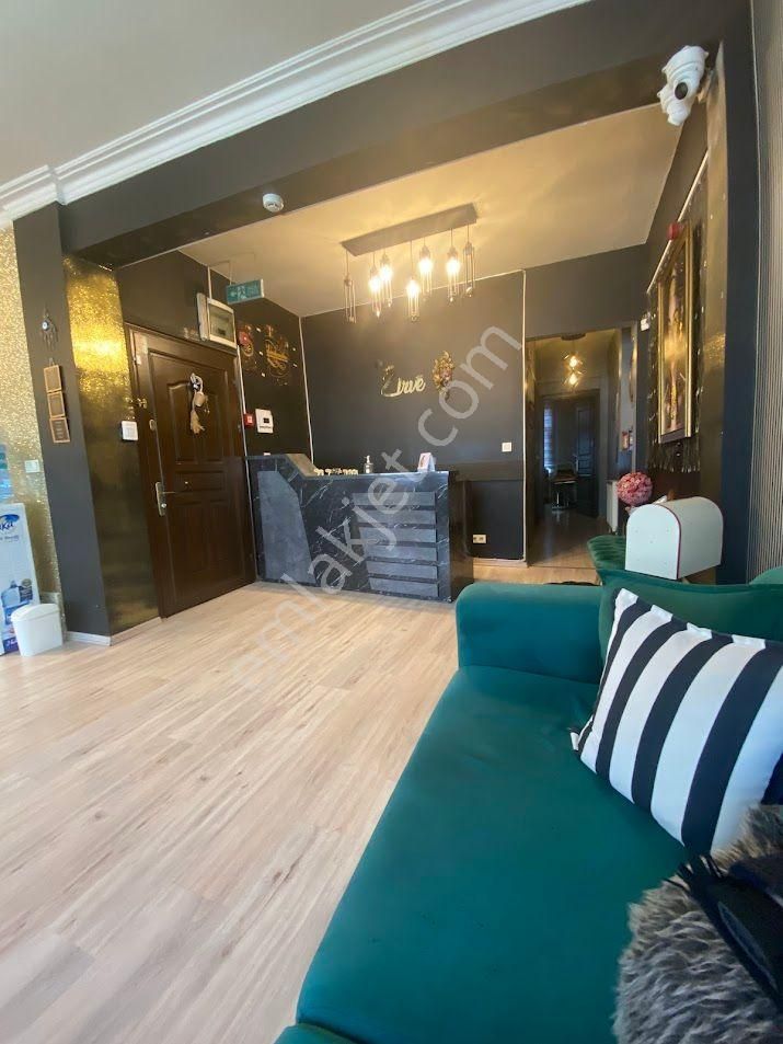 Şişli Halaskargazi Caddesinde Acil Devren Faal Güzellik Merkezi - Görsel 11