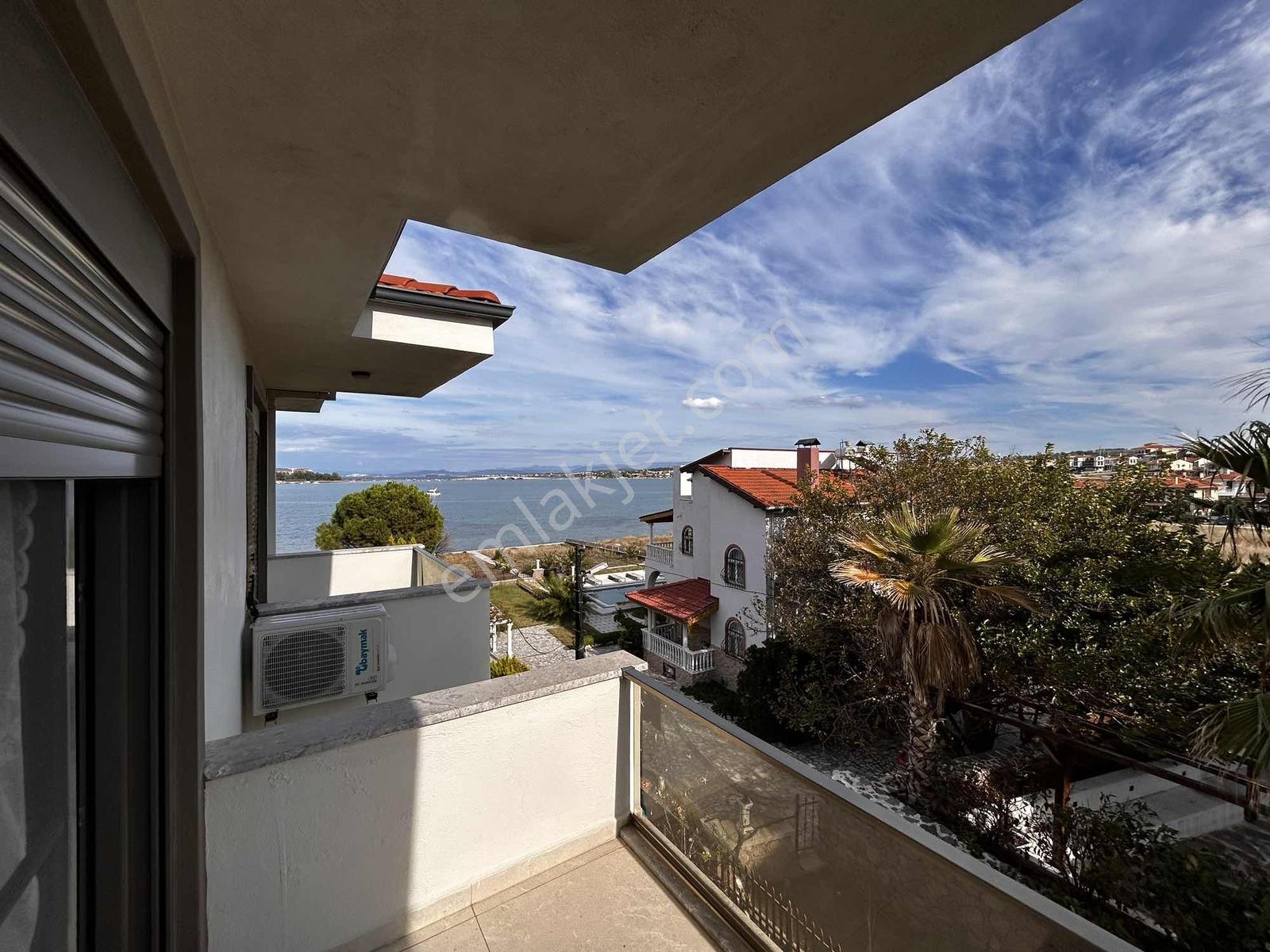 Ayvalık Cunda Adasın'da Deniz Manzaralı Satılık Villa - Görsel 16