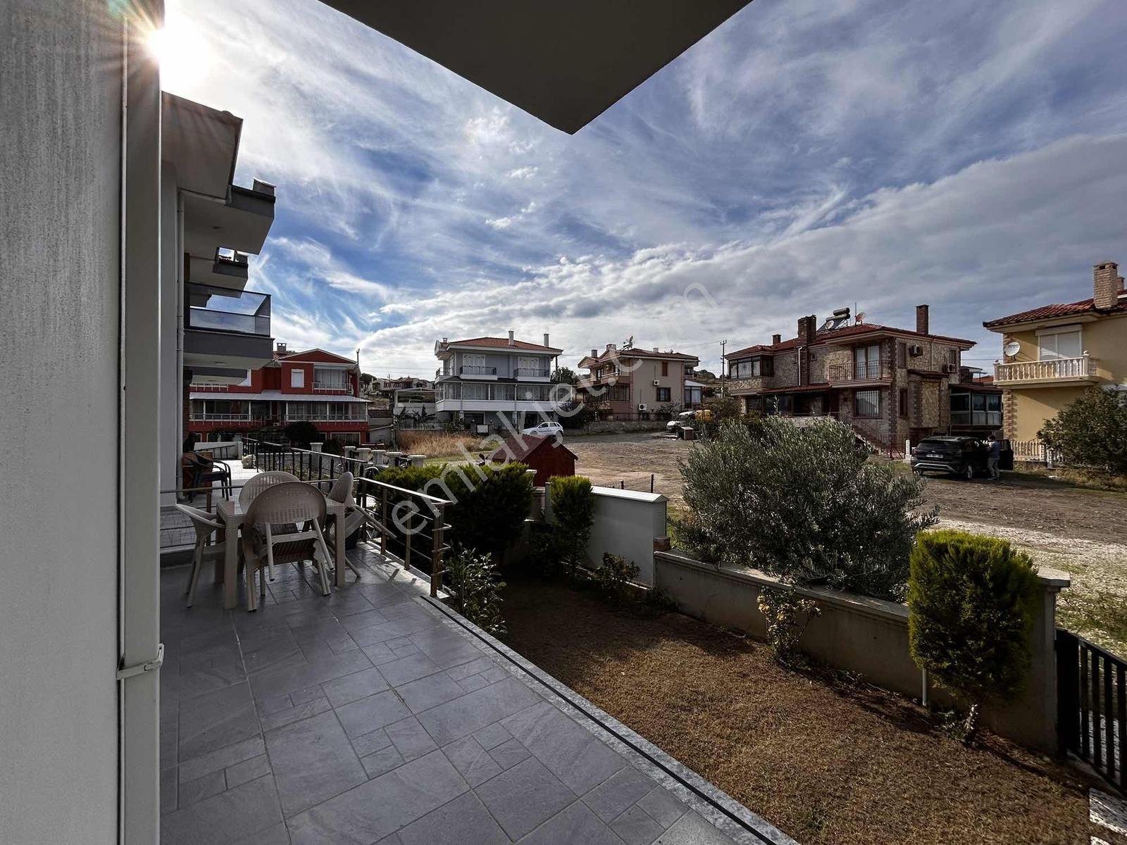 Ayvalık Cunda Adasın'da Deniz Manzaralı Satılık Villa - Görsel 2