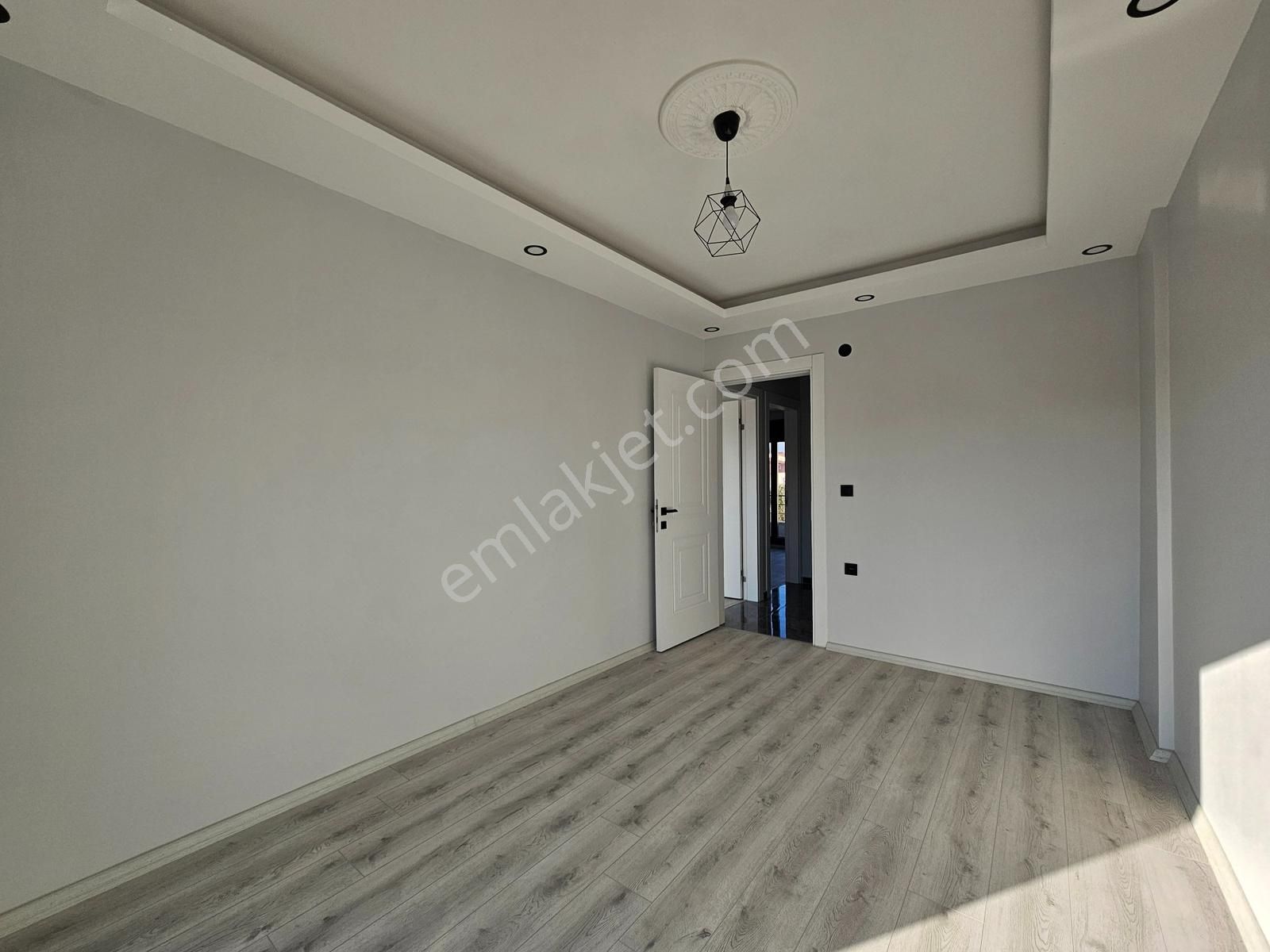 Ayvalık Altınova Mh. Denize Yürüme Mesafesinde Satılık 3+1 Villa - Görsel 26