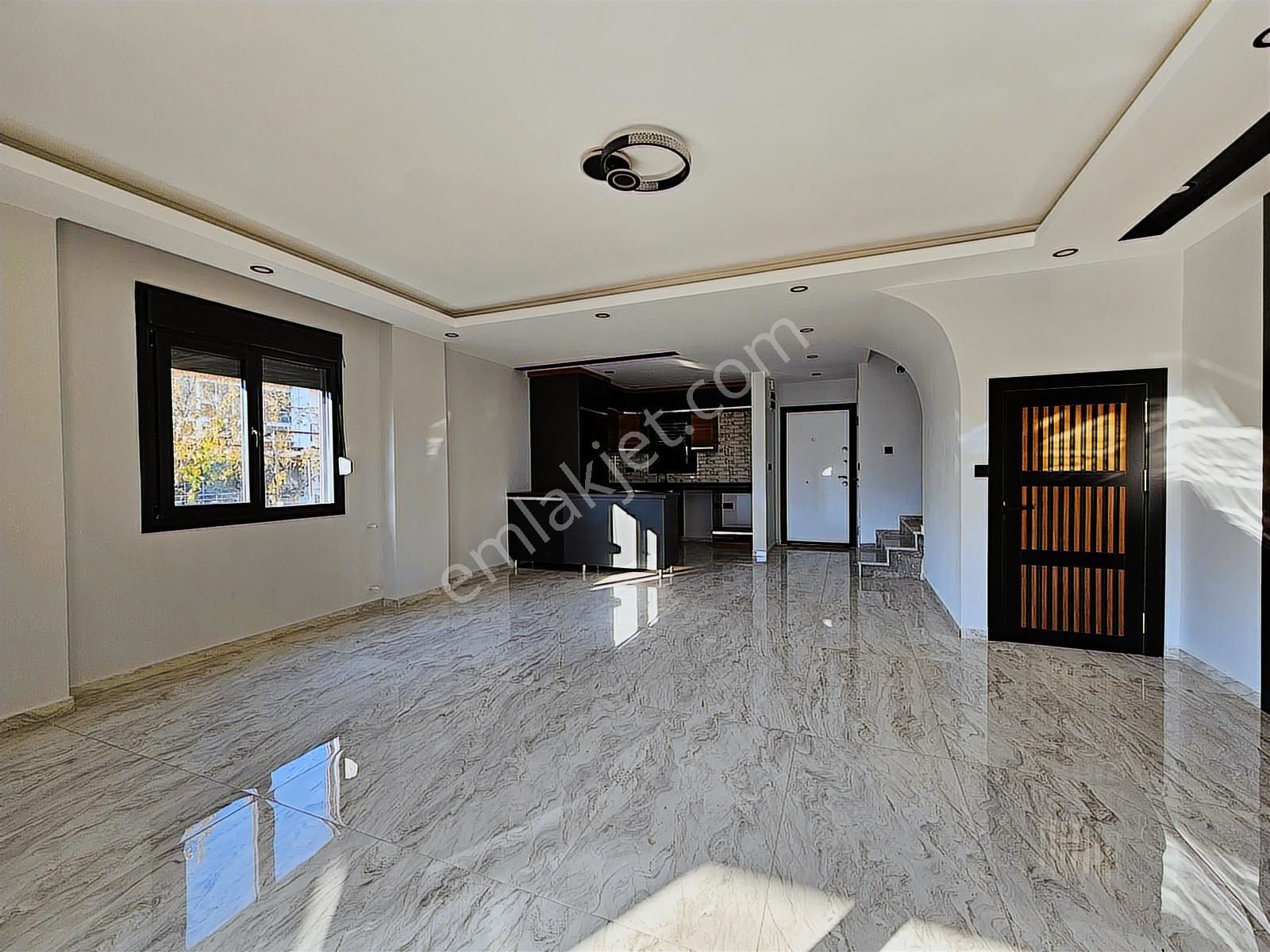 Ayvalık Altınova Mh. Denize Yürüme Mesafesinde Satılık 3+1 Villa - Görsel 20