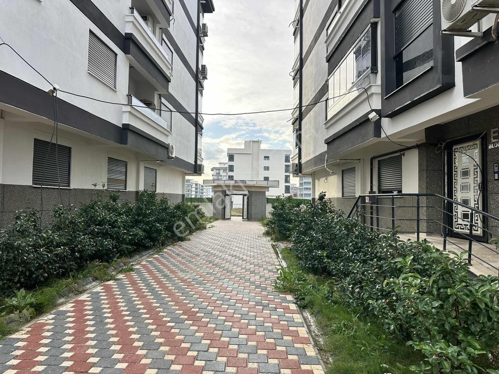 Torbalıda Site İçinde Oturuma Hazır Lüx Daire - Görsel 34