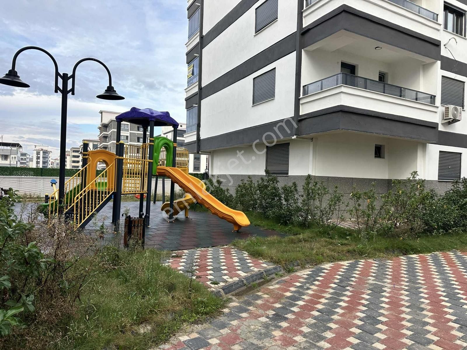 Torbalıda Site İçinde Oturuma Hazır Lüx Daire - Görsel 6