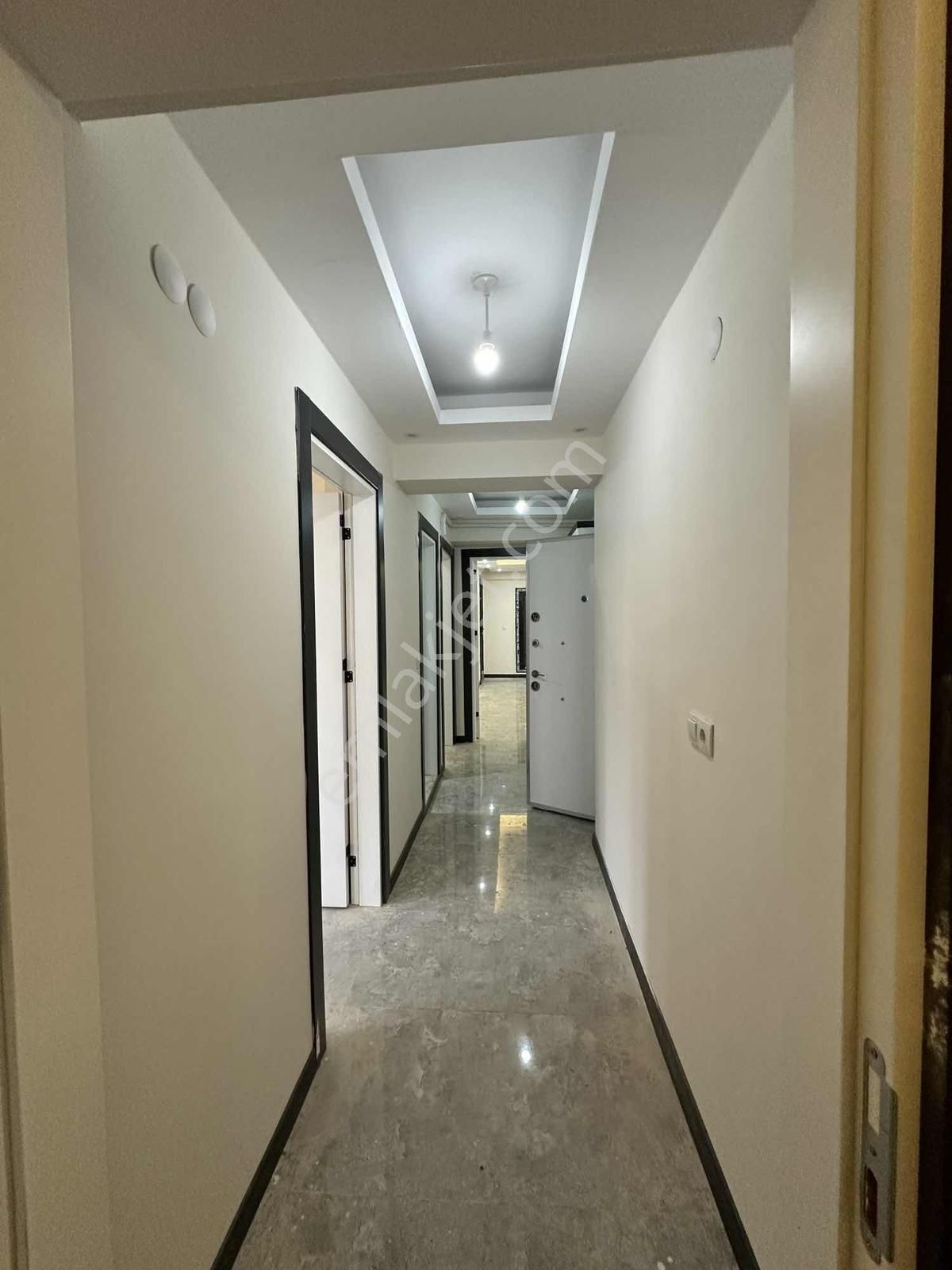 Torbalıda Site İçinde Oturuma Hazır Lüx Daire - Görsel 28