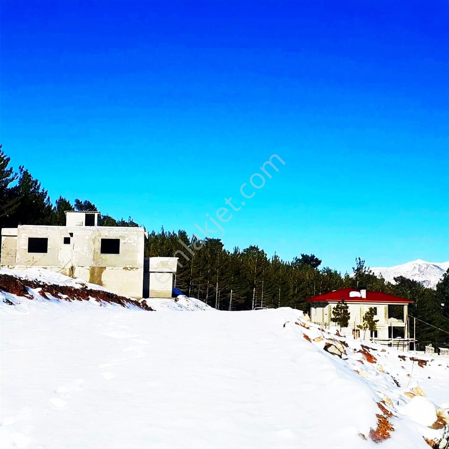 Kar Emlaktan Yenikonacık Efes Sitesi Üzerinde 400 M2 Satılık Arsa - Görsel 3