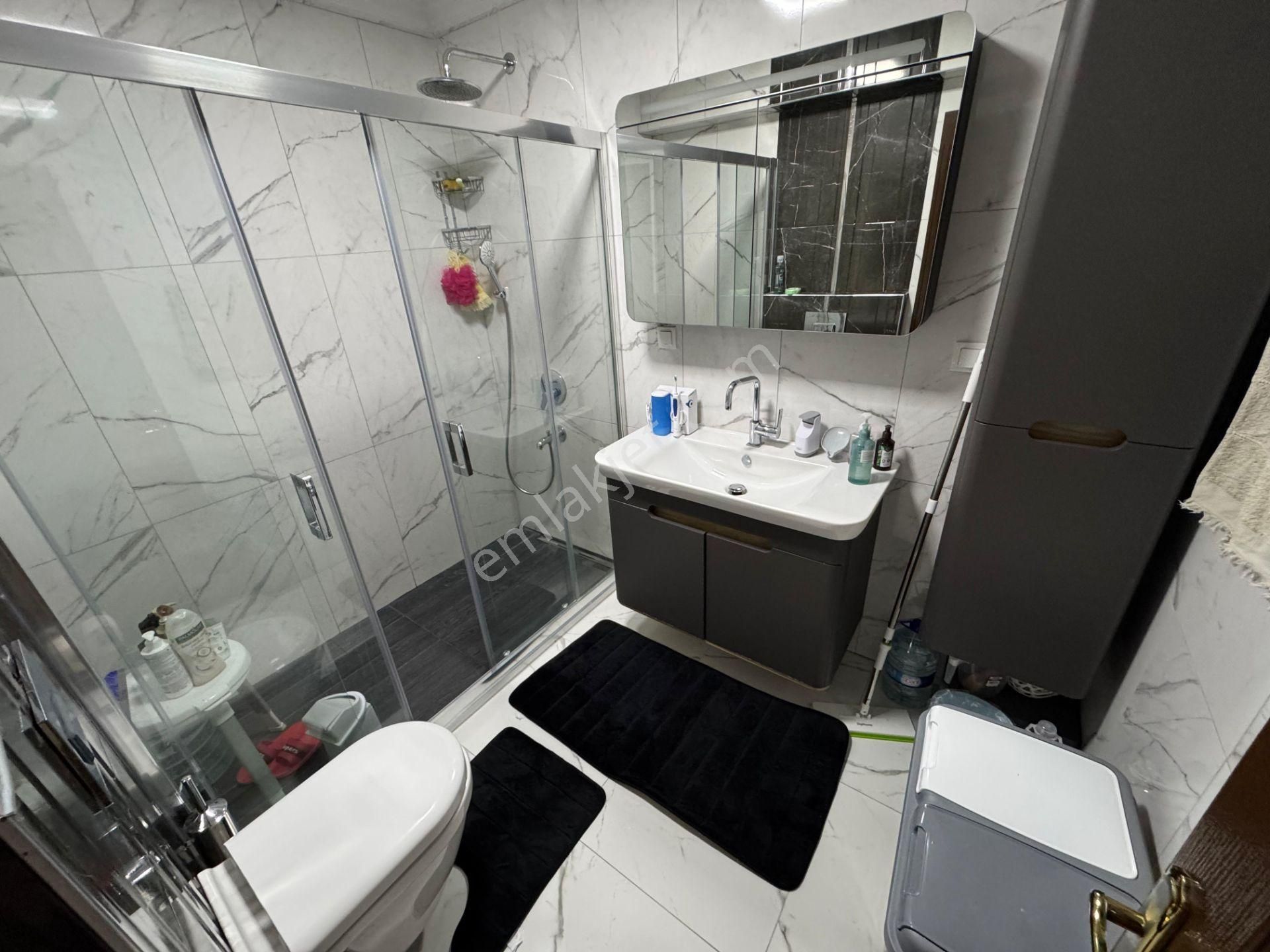 Gökkuşağı Caddesinde Müthiş Konumda Lüks Yapılı 3+1 Arakat