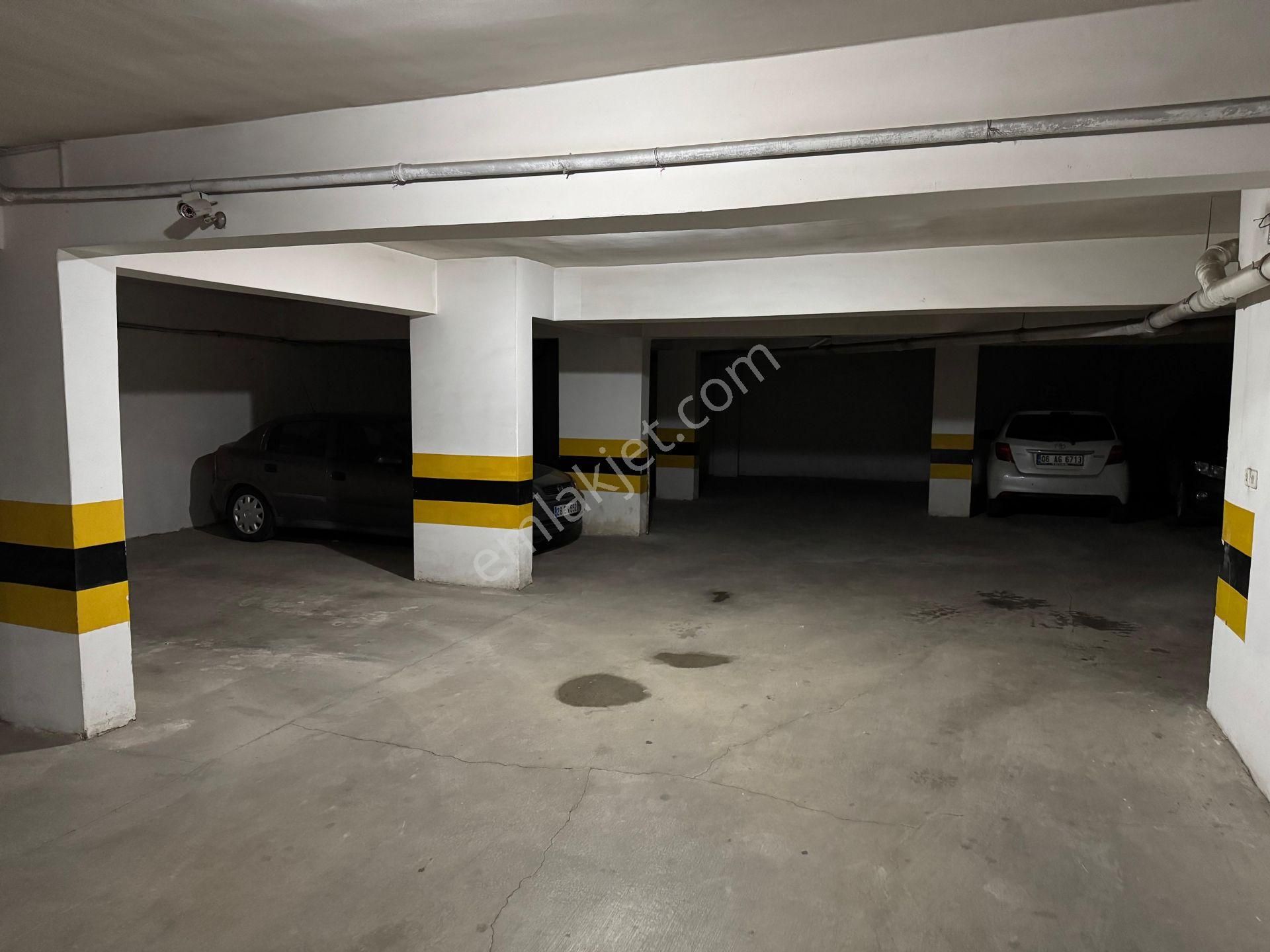 Gökkuşağı Caddesinde Müthiş Konumda Lüks Yapılı 3+1 Arakat - Görsel 11