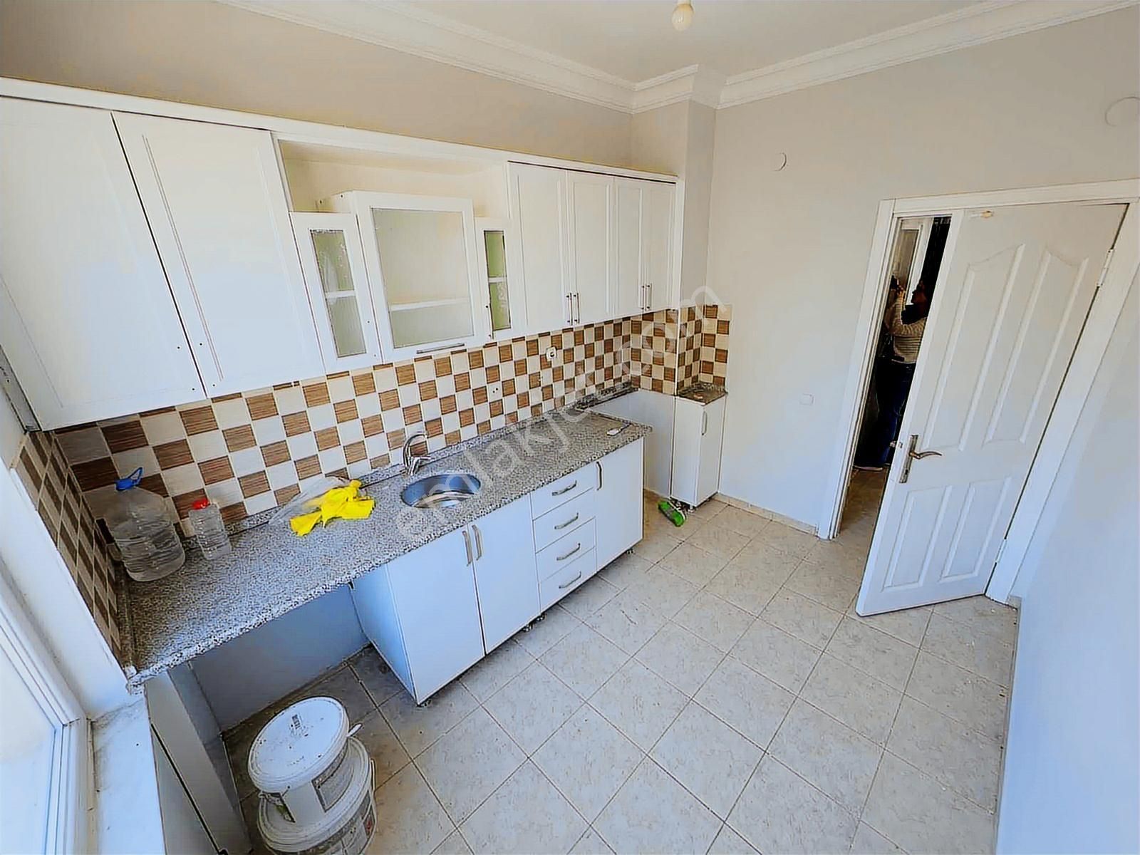 Konuksever Mahallesinde Masrafsız Arakat 2+1 Daire - Görsel 23