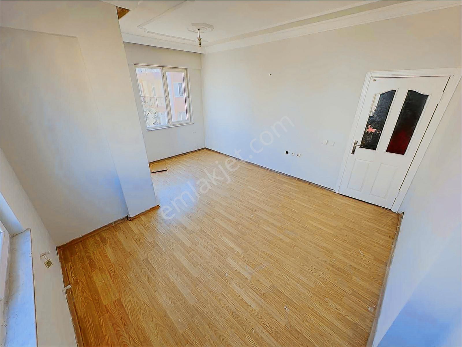 Konuksever Mahallesinde Masrafsız Arakat 2+1 Daire - Görsel 21