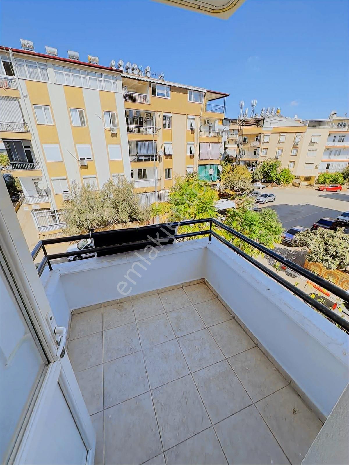 Konuksever Mahallesinde Masrafsız Arakat 2+1 Daire - Görsel 12